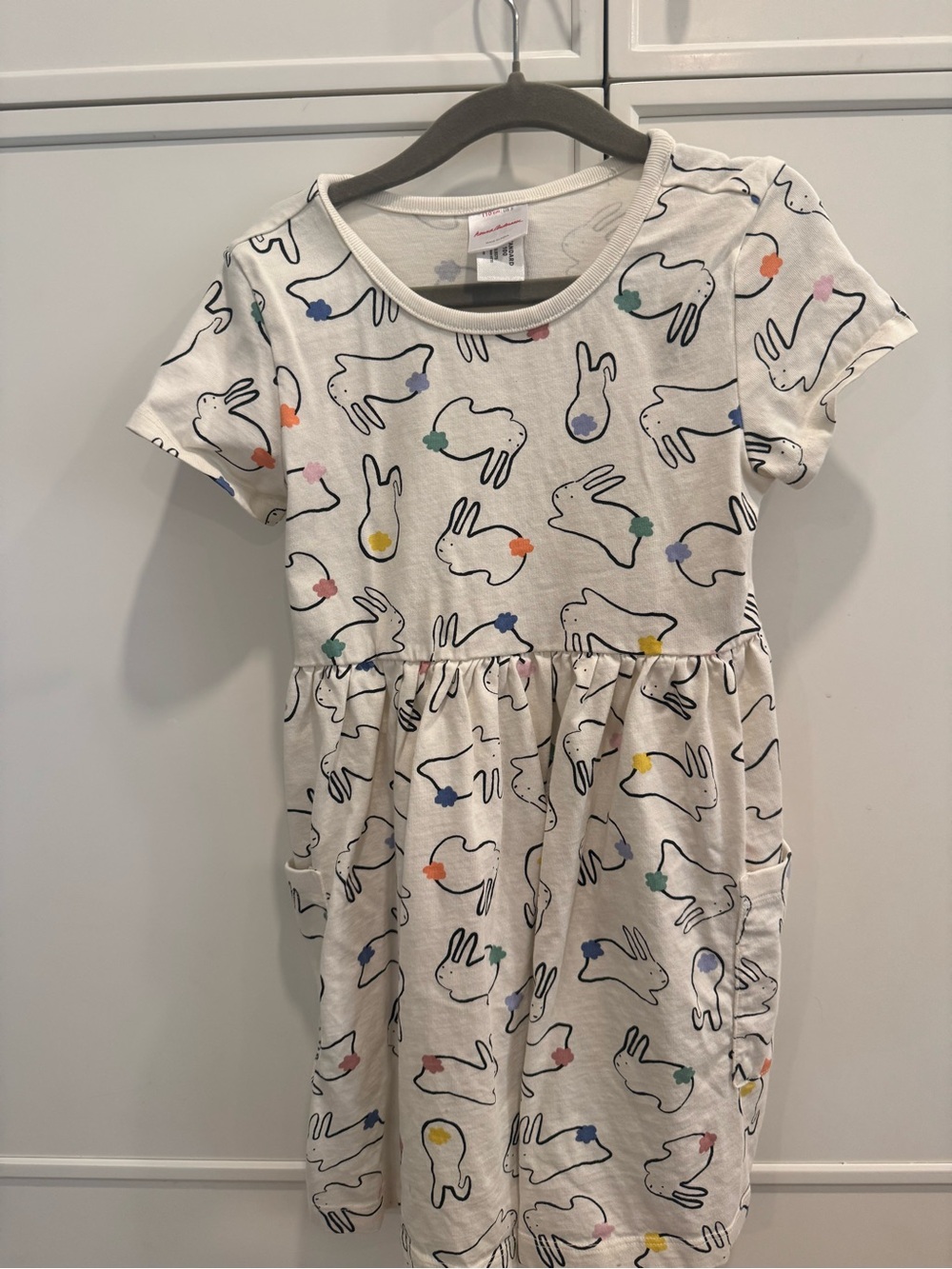 Hanna Andersson Cream Bunny Print Dress with Multicolor Dots